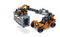 Конструктор LEGO Technic Контейнерный терминал (42062)