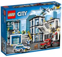 Конструктор Lego City Полицейский участок (60141)